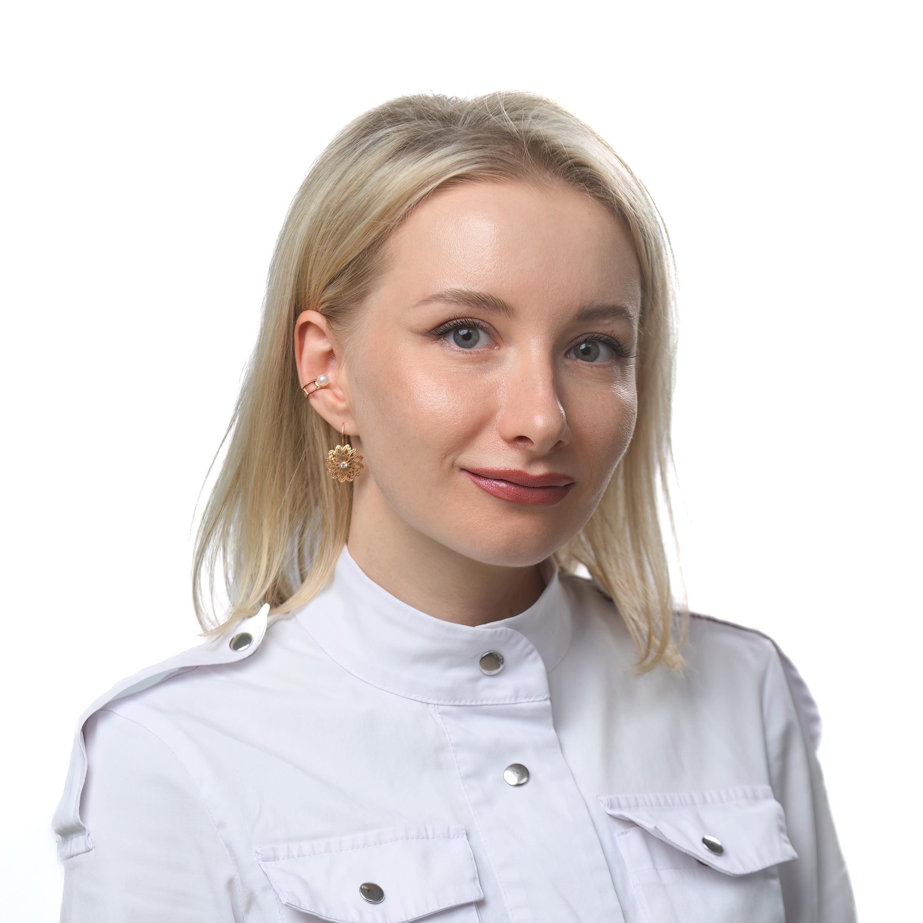 Плужникова Елена Алексеевна